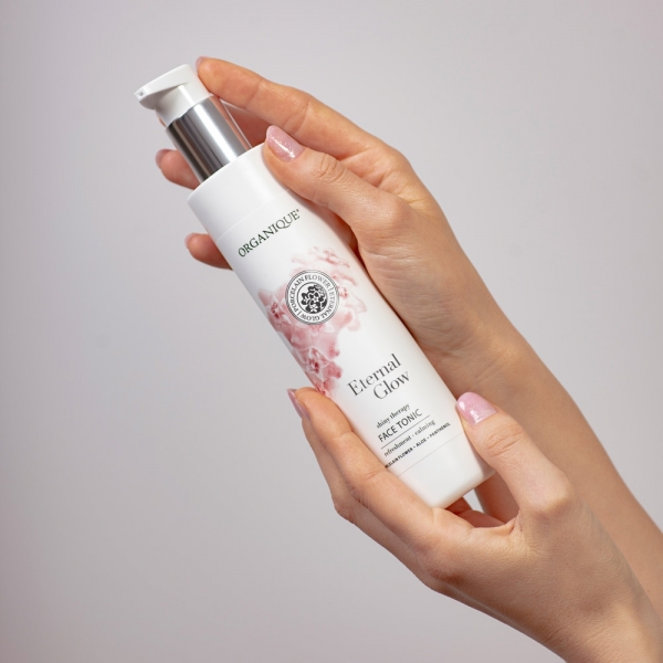 Illuminating Face Tonic