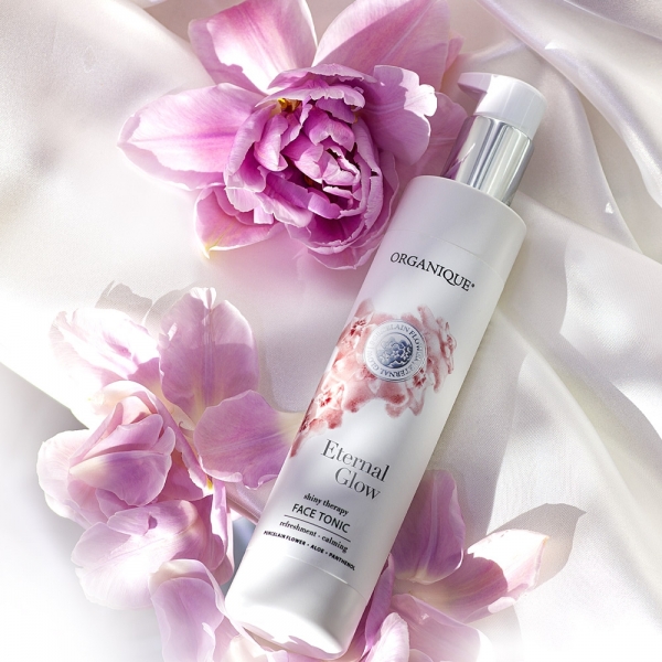 Illuminating Face Tonic